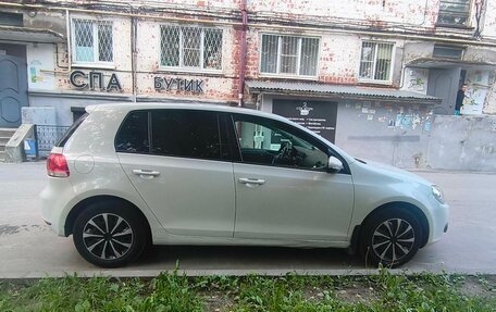 Volkswagen Golf VI, 2010 год, 650 000 рублей, 4 фотография