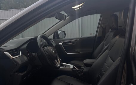 Toyota RAV4, 2020 год, 3 500 000 рублей, 14 фотография