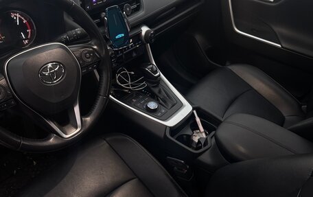 Toyota RAV4, 2020 год, 3 500 000 рублей, 15 фотография