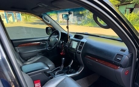 Toyota Land Cruiser Prado 120 рестайлинг, 2007 год, 2 350 000 рублей, 13 фотография