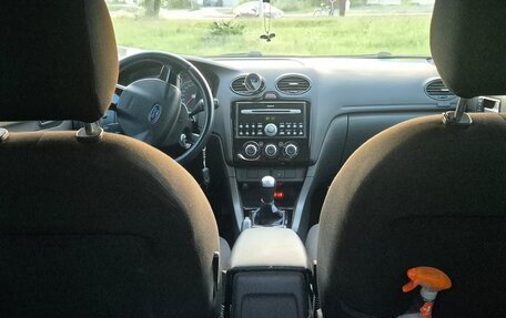Ford Focus II рестайлинг, 2006 год, 550 000 рублей, 24 фотография