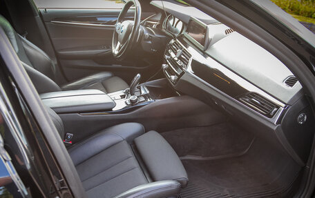 BMW 5 серия, 2018 год, 2 100 000 рублей, 23 фотография