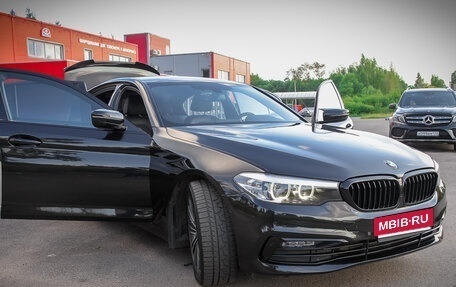 BMW 5 серия, 2018 год, 2 100 000 рублей, 26 фотография