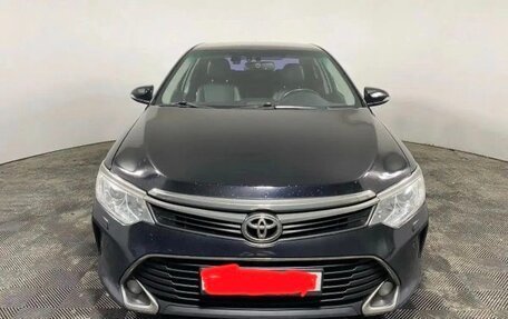 Toyota Camry, 2017 год, 2 450 000 рублей, 2 фотография