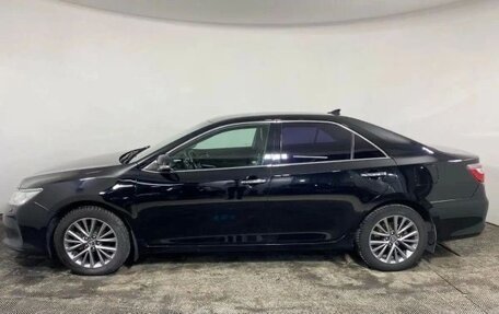 Toyota Camry, 2017 год, 2 450 000 рублей, 6 фотография