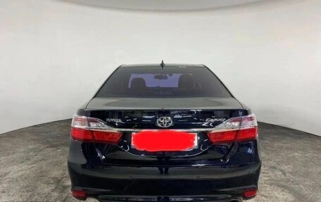 Toyota Camry, 2017 год, 2 450 000 рублей, 7 фотография
