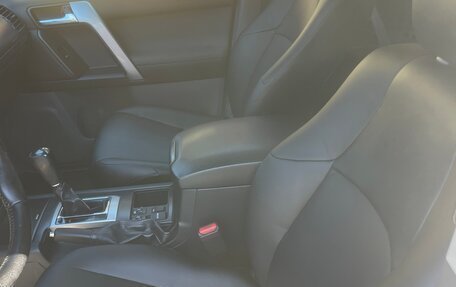 Toyota Land Cruiser Prado 150 рестайлинг 2, 2012 год, 2 450 000 рублей, 9 фотография
