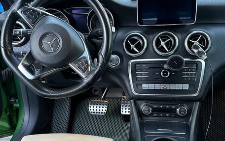 Mercedes-Benz A-Класс, 2016 год, 2 500 000 рублей, 9 фотография