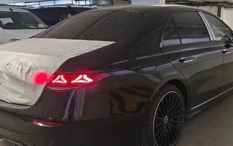 Mercedes-Benz S-Класс, 2026 год, 27 400 000 рублей, 2 фотография