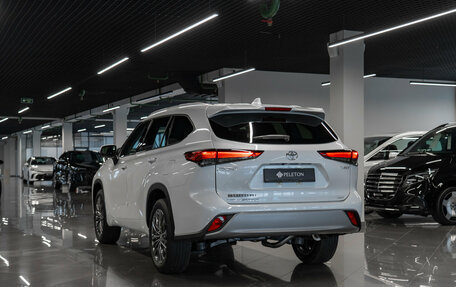 Toyota Highlander, 2026 год, 5 400 000 рублей, 4 фотография