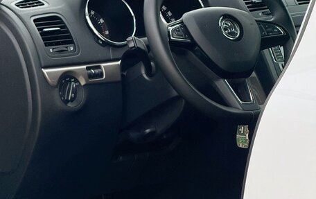 Skoda Yeti I рестайлинг, 2015 год, 1 499 000 рублей, 25 фотография