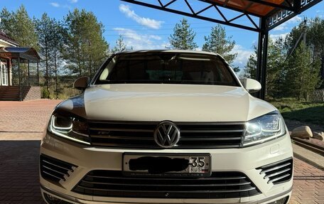 Volkswagen Touareg III, 2016 год, 2 500 000 рублей, 2 фотография