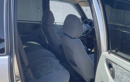 Chevrolet Niva I рестайлинг, 2004 год, 500 000 рублей, 10 фотография
