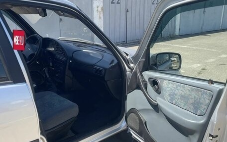 Chevrolet Niva I рестайлинг, 2004 год, 500 000 рублей, 9 фотография