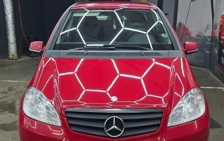 Mercedes-Benz A-Класс, 2011 год, 1 000 000 рублей, 2 фотография