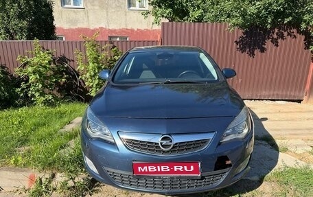 Opel Astra J, 2010 год, 480 000 рублей, 1 фотография