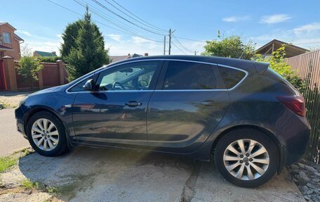 Opel Astra J, 2010 год, 480 000 рублей, 2 фотография