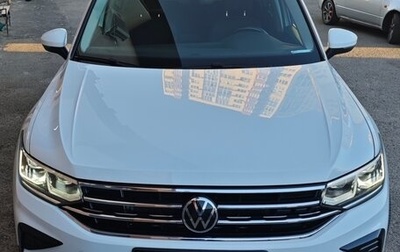 Volkswagen Tiguan II, 2021 год, 3 800 000 рублей, 1 фотография