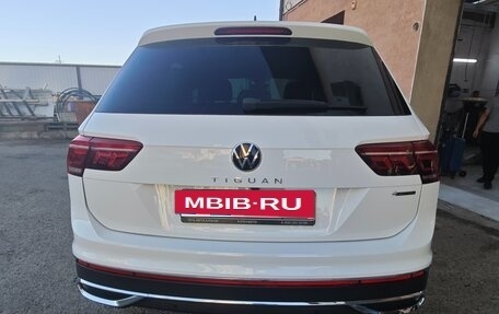 Volkswagen Tiguan II, 2021 год, 3 800 000 рублей, 3 фотография