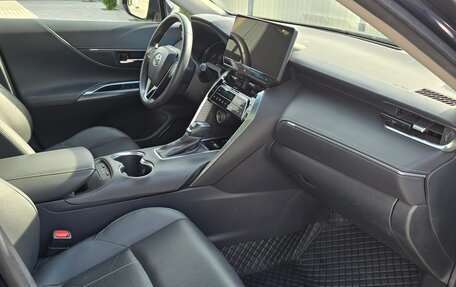 Toyota Harrier, 2022 год, 4 200 000 рублей, 10 фотография