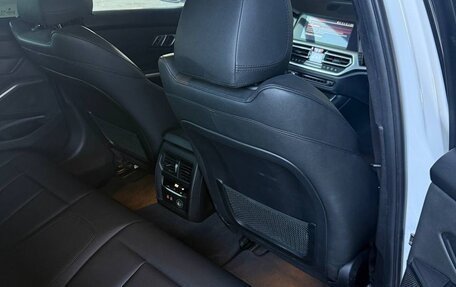 BMW 3 серия, 2019 год, 3 247 000 рублей, 10 фотография