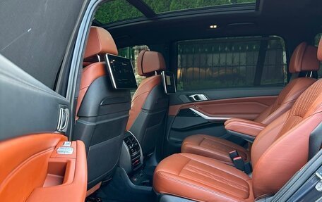 BMW X7, 2021 год, 6 999 000 рублей, 2 фотография
