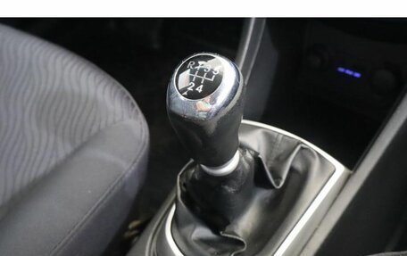 Hyundai Solaris II рестайлинг, 2011 год, 662 000 рублей, 14 фотография