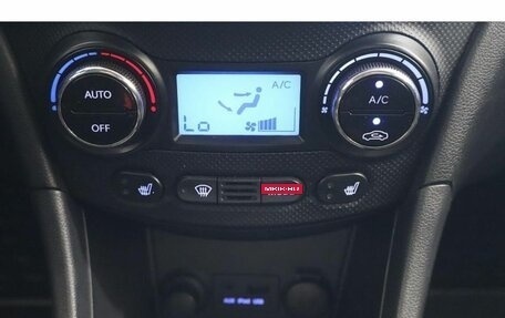 Hyundai Solaris II рестайлинг, 2011 год, 662 000 рублей, 13 фотография