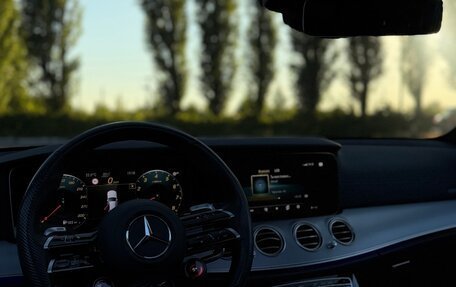 Mercedes-Benz E-Класс AMG, 2023 год, 8 800 000 рублей, 3 фотография