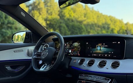 Mercedes-Benz E-Класс AMG, 2023 год, 8 800 000 рублей, 4 фотография