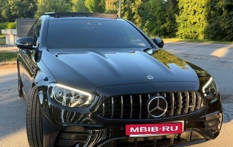 Mercedes-Benz E-Класс AMG, 2023 год, 8 800 000 рублей, 8 фотография