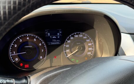 Hyundai Solaris II рестайлинг, 2011 год, 600 000 рублей, 6 фотография