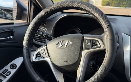 Hyundai Solaris II рестайлинг, 2011 год, 600 000 рублей, 10 фотография