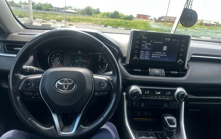 Toyota RAV4, 2022 год, 3 650 000 рублей, 8 фотография