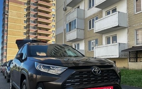 Toyota RAV4, 2022 год, 3 650 000 рублей, 9 фотография