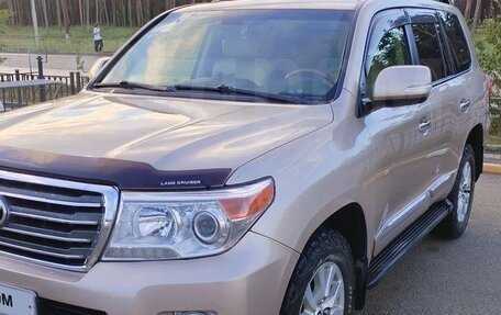 Toyota Land Cruiser 200, 2012 год, 4 300 000 рублей, 1 фотография