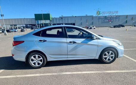 Hyundai Solaris II рестайлинг, 2011 год, 700 000 рублей, 9 фотография
