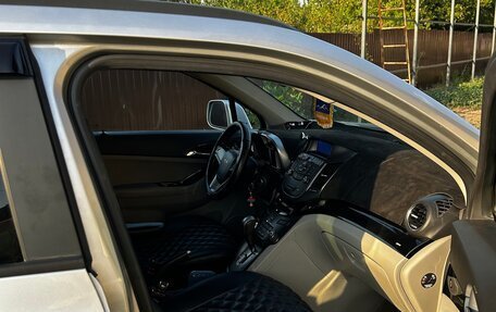 Chevrolet Orlando I, 2012 год, 1 375 000 рублей, 6 фотография