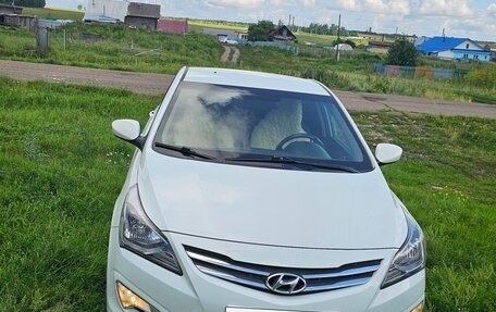 Hyundai Solaris II рестайлинг, 2016 год, 1 500 000 рублей, 4 фотография