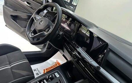 Volkswagen Golf VIII, 2023 год, 1 700 000 рублей, 10 фотография