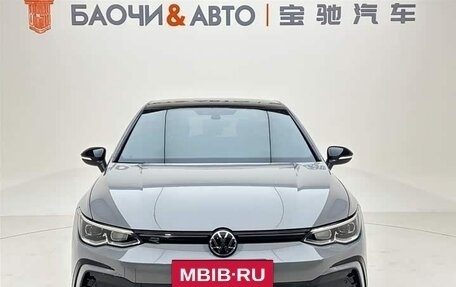 Volkswagen Golf VIII, 2023 год, 1 700 000 рублей, 2 фотография
