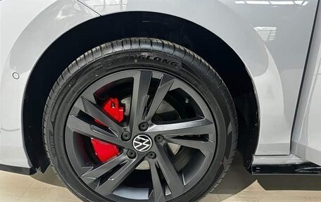 Volkswagen Golf VIII, 2023 год, 1 700 000 рублей, 21 фотография