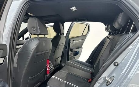 Volkswagen Golf VIII, 2023 год, 1 700 000 рублей, 18 фотография