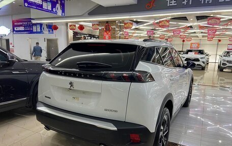 Peugeot 2008 II, 2022 год, 1 713 700 рублей, 3 фотография