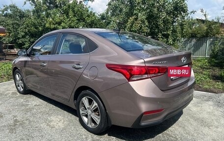 Hyundai Solaris II рестайлинг, 2017 год, 1 200 000 рублей, 2 фотография