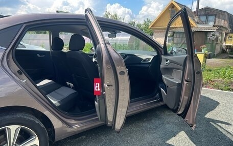 Hyundai Solaris II рестайлинг, 2017 год, 1 200 000 рублей, 6 фотография