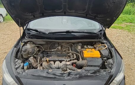 Hyundai Solaris II рестайлинг, 2011 год, 750 000 рублей, 8 фотография