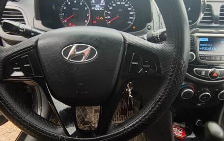 Hyundai Solaris II рестайлинг, 2011 год, 750 000 рублей, 7 фотография