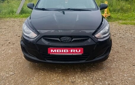 Hyundai Solaris II рестайлинг, 2011 год, 750 000 рублей, 2 фотография