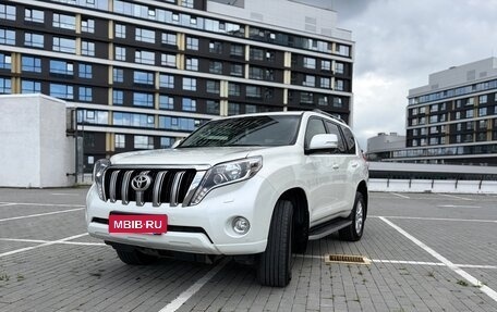 Toyota Land Cruiser Prado 150 рестайлинг 2, 2015 год, 4 400 000 рублей, 5 фотография